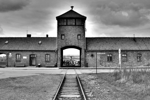 Entrance to Auschwitz Birkenau