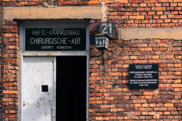 Auschwitz block 21